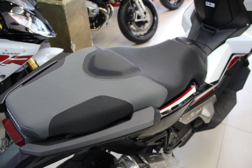 honda-x-adv-xe-ga-hang-doc-ve-viet-nam-gia-hon-nua-ty-page-2-8