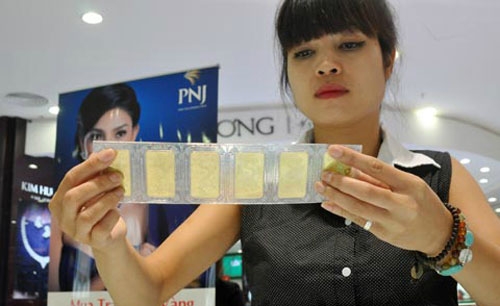 gia-vang-mieng-nhich-len