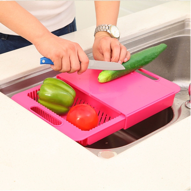Rửa thớt bằng nước rửa bát: Sai lầm nghiêm trọng khiến bạn đang rước bệnh cho cả nhà - Ảnh 1.
