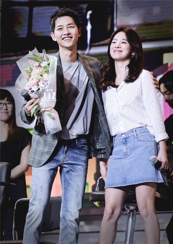 Song Hye Kyo, Song Joong Ki bi mat hen ho tai Bali hinh anh 2
