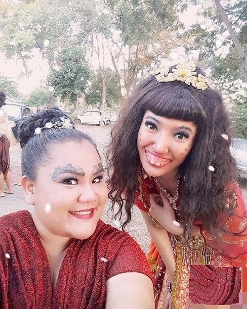 Bị người yêu bỏ rơi vì nhan sắc phù thủy cũng giật mình, cô gái phẫu thuật thẩm mỹ thành hotgirl quyến rũ - Ảnh 1.