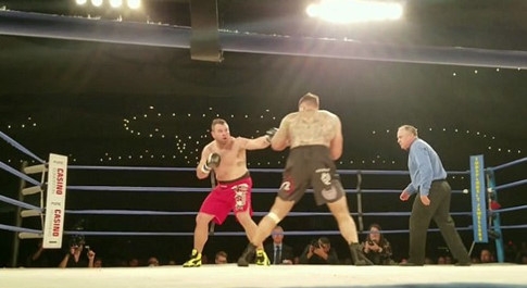 Võ sĩ UFC qua đời sau trận thua knock-out ở môn quyền anh - ảnh 2