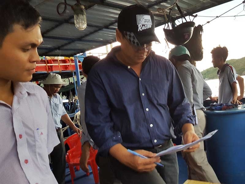 Vụ tàu vỏ thép:Các bên đổ thừa, không chịu thay máy mới - ảnh 1