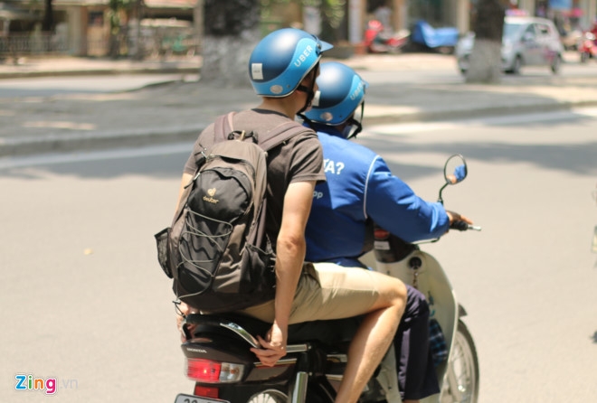 Xe om Grab, Uber khuynh dao, tai xe truyen thong ‘chet ngang vai’ hinh anh 2