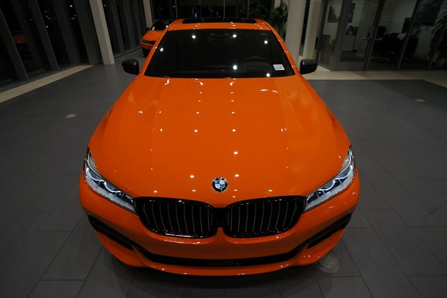 Cận cảnh chiếc BMW 750i 2017 với trang bị nhiều như mây - Ảnh 1.