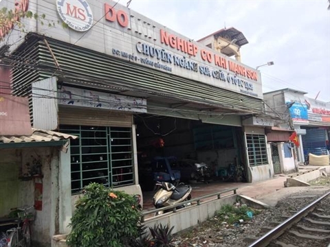 Tiep tuc dung ke 've sau thoat xac', gara o to Manh Son van bi cho vao 'danh sach den'