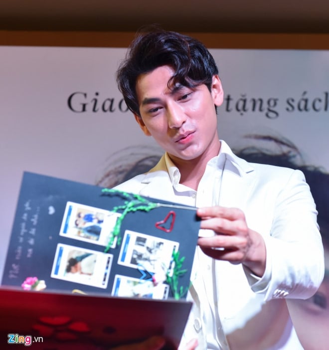 Isaac: 'Sau khi 365 tan ra, toi coi minh la con so 0' hinh anh 1