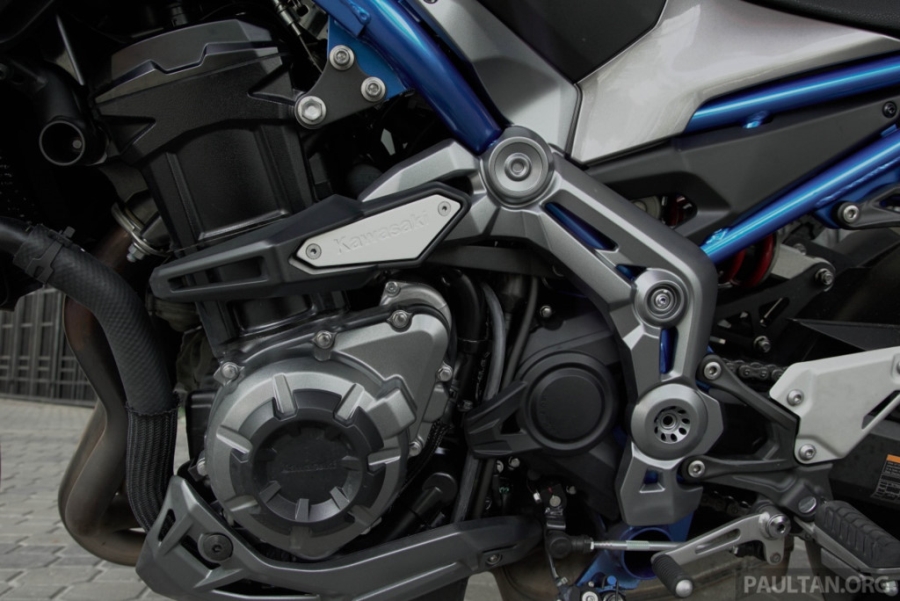 Kawasaki Z900 ABS ban dac biet ra mat tai Malaysia hinh anh 7