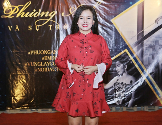 le-nam-va-nguoi-tinh-dong-tinh-mung-ca-si-phuong-anh-tai-xuat-8