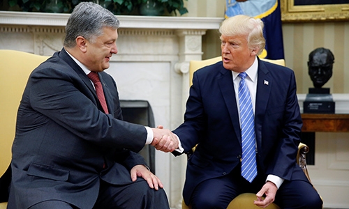 ong-trump-gap-tong-thong-ukraine-sau-khi-tang-trung-phat-nga