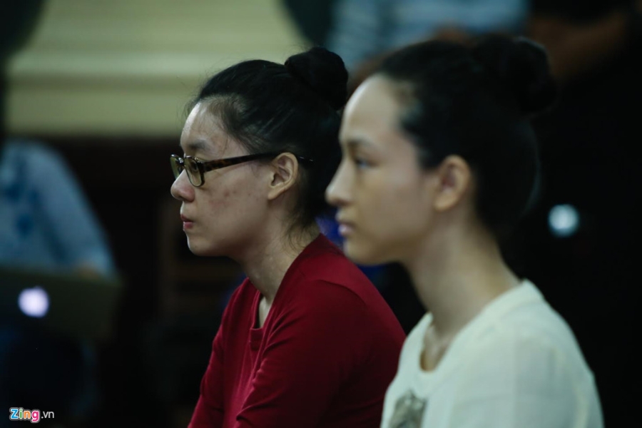 Hoa hau Phuong Nga cuoi tuoi truoc khi vao xet xu hinh anh 5