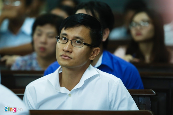 Hoa hau Phuong Nga cuoi tuoi truoc khi vao xet xu hinh anh 9