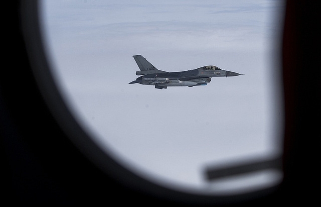  Máy bay F-16 của NATO. (Ảnh: TASS) 