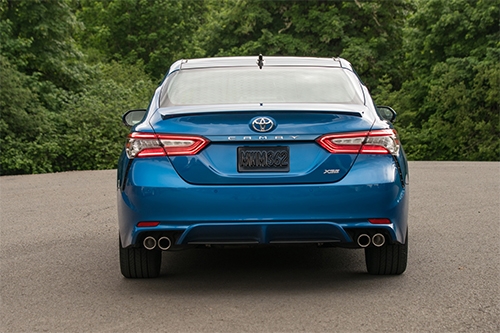 chi-tiet-toyota-camry-the-he-thu-8-moi-2