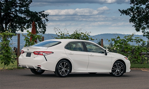chi-tiet-toyota-camry-the-he-thu-8-moi-5