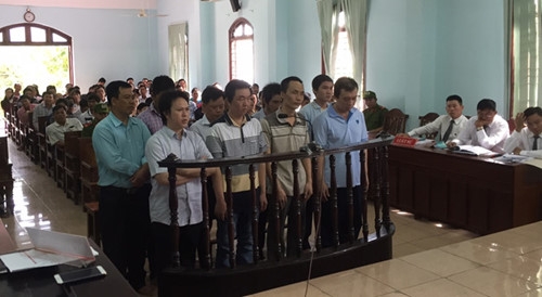 Viện KSND đề nghị hoãn xử vụ thanh tra giao thông khai dùng tiền mãi lộ mua chức - ảnh 2