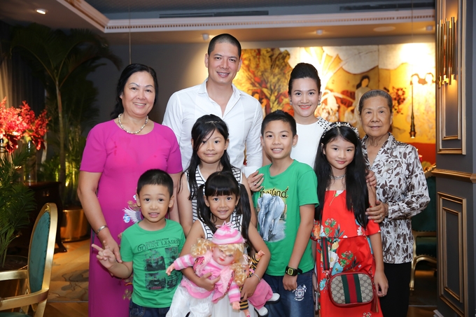 vo-chong-binh-minh-to-chuc-sinh-nhat-sang-trong-cho-con-gai-4