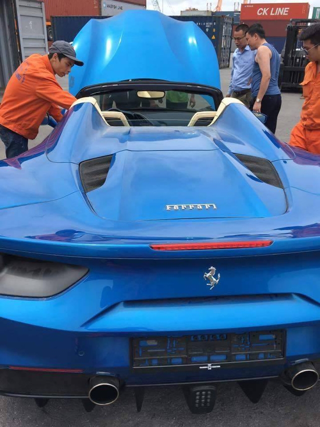 Ferrari 488 Spider đầu tiên về Việt Nam tái xuất tại Hải Phòng - Ảnh 5.