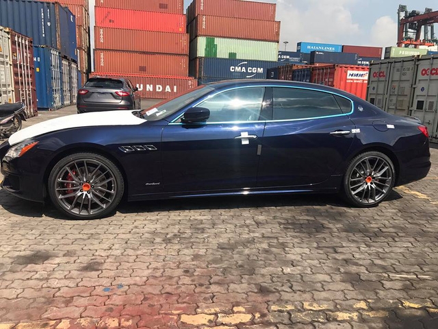 Maserati Quattroporte GranSport GTS 2017 cập bến Việt Nam, giá gần 12 tỷ Đồng - Ảnh 2.
