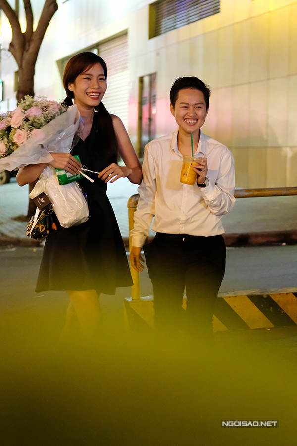 nguoi-tinh-dong-tinh-cau-hon-khoa-moi-le-nam-giua-trung-tam-sai-gon-7