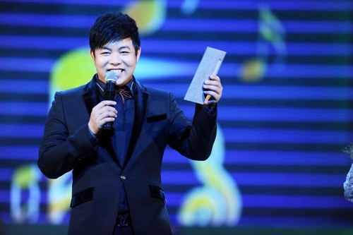gia tai kech xu cua quang le o tuoi 38: tuan hung cung phai kieng ne hinh anh 1