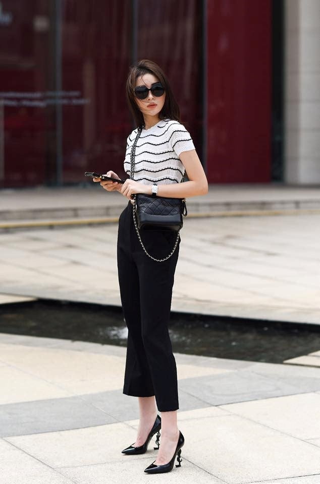 Mau tui xach dang duoc Ky Duyen, Ngoc Trinh lang xe co gi dac biet? hinh anh 3
