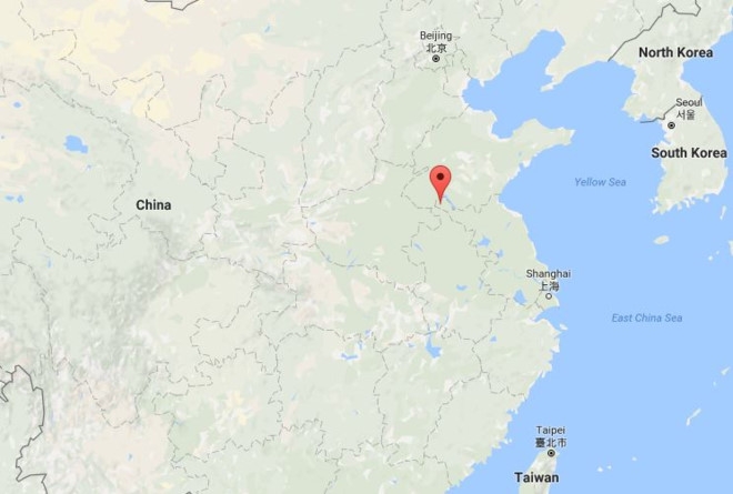 No gan cong nha tre o Trung Quoc, 7 nguoi chet hinh anh 2