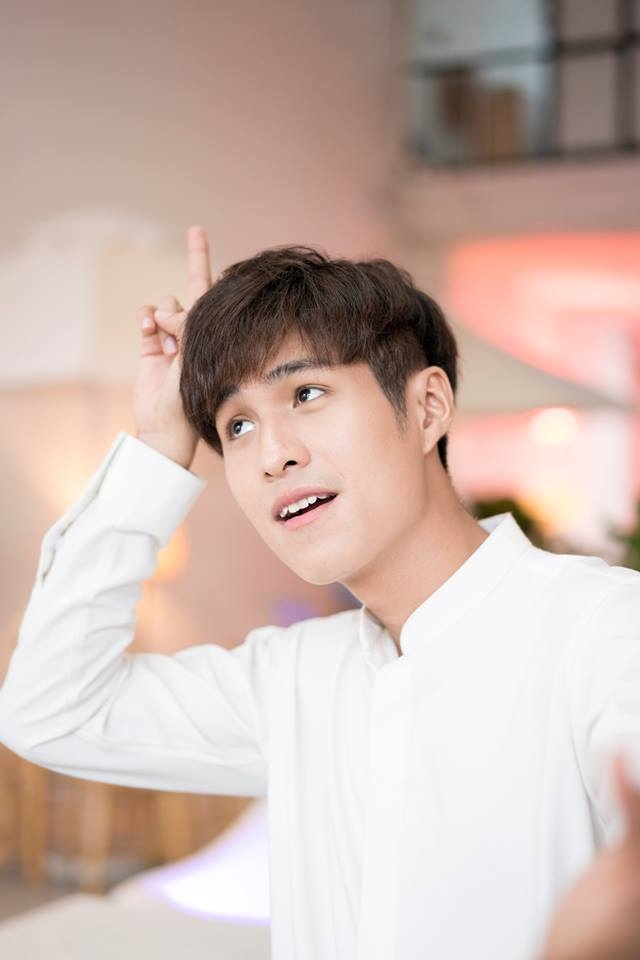 Otis Đỗ Nhật Trường: Từ “Soái ca học đường” biến hoá xuất thần thành “Soái ca cổ trang” - Ảnh 4.
