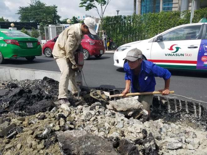 2 cau vuot cua ngo Tan Son Nhat thong xe vao tuan toi hinh anh 1