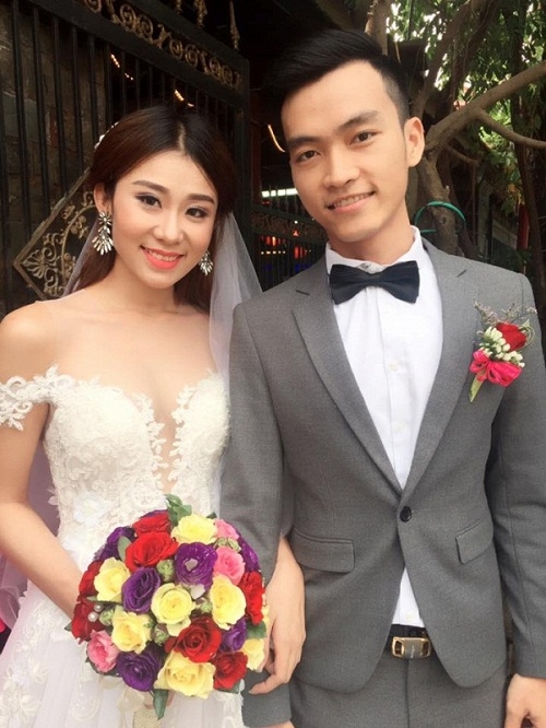 cap doi bi gia dinh cam yeu live stream cau cuu dan mang gio the nao? - 1