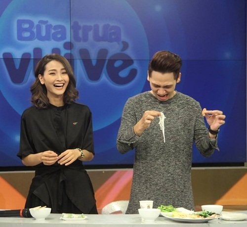 MC VTV, truyền hình, MC Mù Tạt, MC bữa trưa vui vẻ, sao việt
