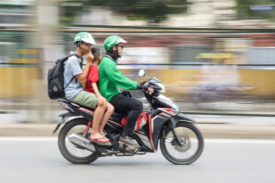 Uber, Grab voi cuoc chien gia cuoc xe om hinh anh 8