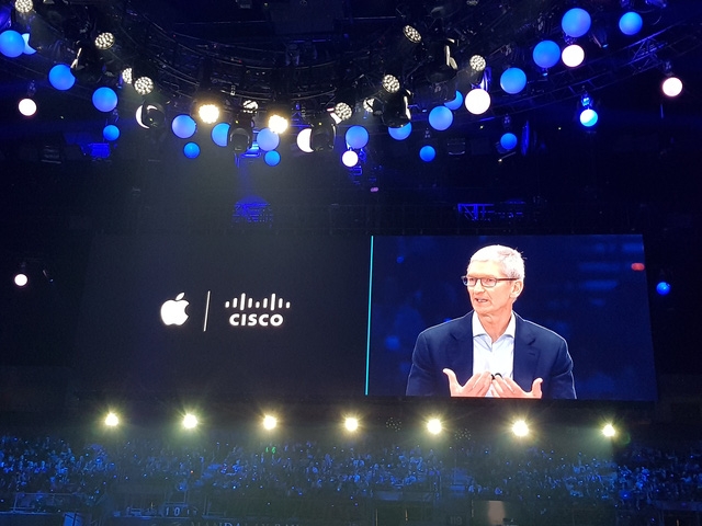  CEO Apple, ông Tim Cook, chia sẻ tại Cisco Live, Las Vegas ngày 26/6/2017. Ảnh: Anh Huy 