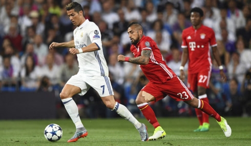 nhan dinh bo dao nha vs chile ronaldo gieo sau cho vidal hinh 1