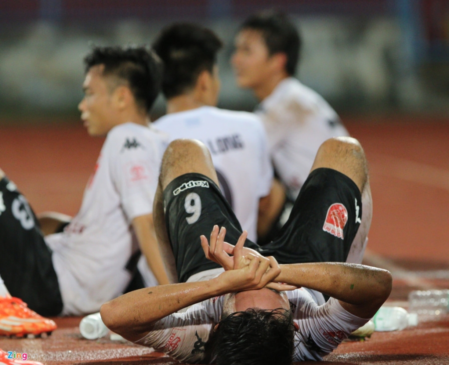 Cau thu Long An suy sup sau tran thua nguoc Hai Phong hinh anh 7