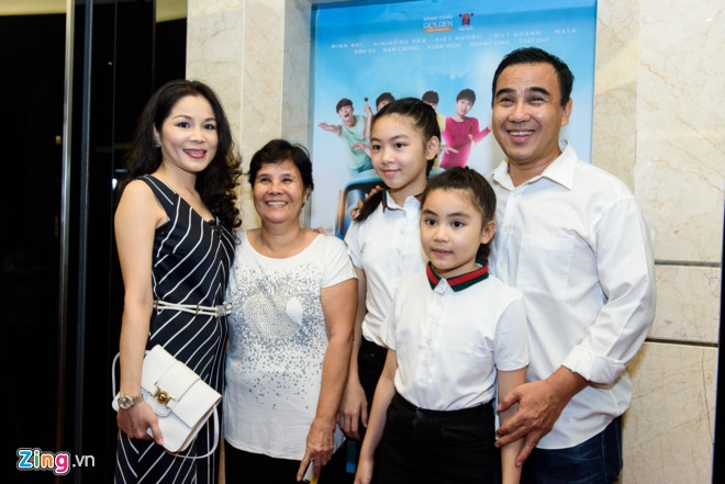 Dan sao Viet toi ung ho phim 'Xom tro 3D' cua NSND Hong Van hinh anh 11