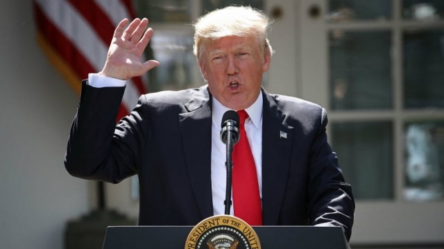 nguoi dan the gioi tin vao putin hon tong thong my trump? hinh anh 2