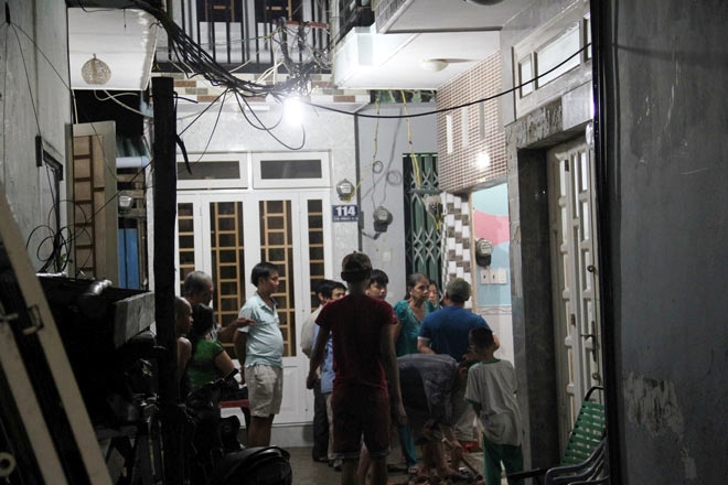 vo chet bi an, chong voi va roi nha roi uong thuoc sau tu tu hinh anh 1