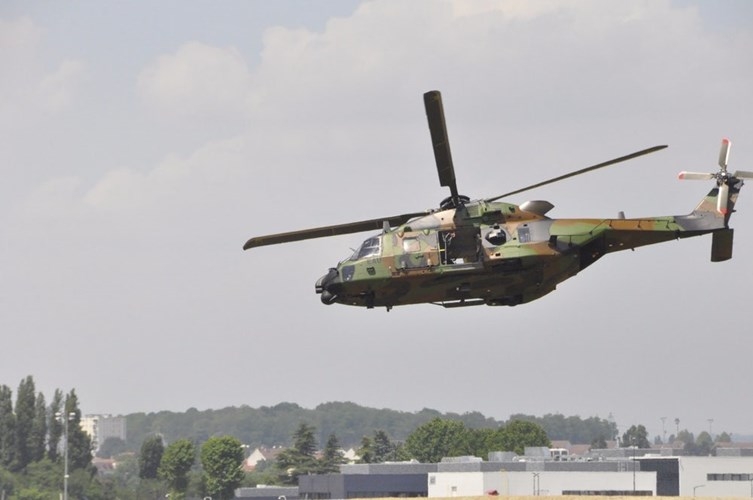 Chet me dan may bay quan su “khung” o Paris Air Show (1)-Hinh-9