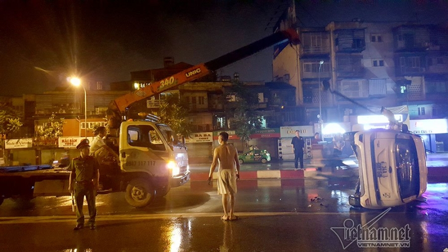 tai nạn, tai nạn giao thông, cầu vượt Nguyễn Chí Thanh, Hà Nội