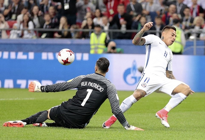 Màn trình diễn chói sáng của Bravo trong trận Chile - Bồ Đào Nha