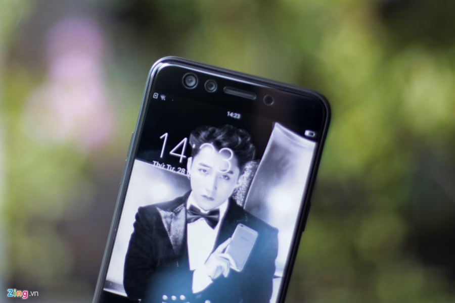 Mo hop Oppo F3 ban than tuong gia 6,9 trieu tai VN hinh anh 9