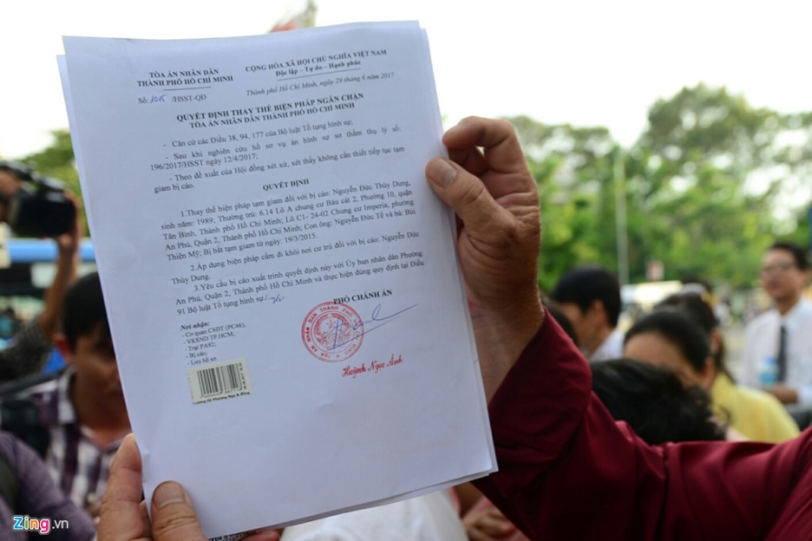 Phut doan tu cua me con hoa hau Phuong Nga hinh anh 6