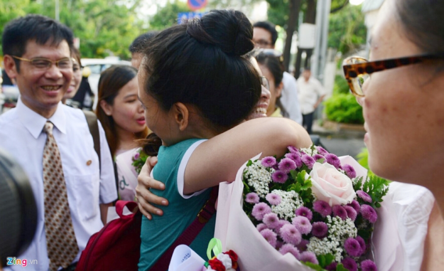 Phut doan tu cua me con hoa hau Phuong Nga hinh anh 10
