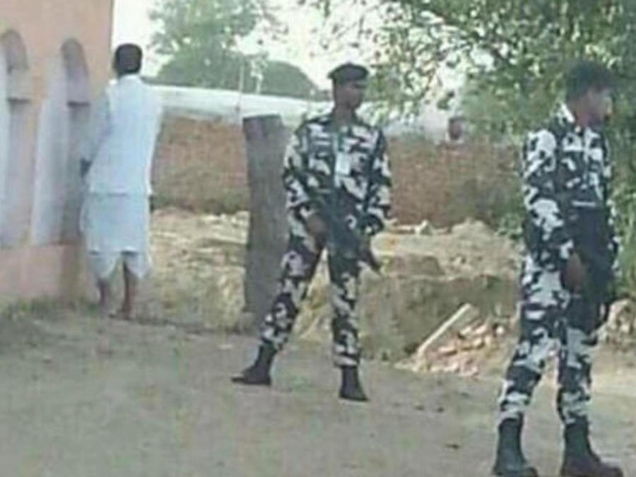 Bộ trưởng Ấn Độ hứng “bão” vì đi tiểu nơi công cộng hình ảnh 1 bo truong an do hung “bao” vi di tieu noi cong cong hinh anh 1