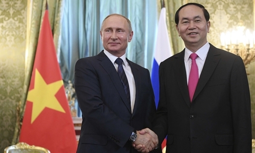 chu-tich-nuoc-tran-dai-quang-hoi-dam-voi-tong-thong-nga-putin