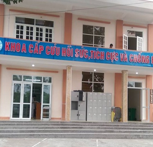 Nghi án vợ ngoại tình, chồng đâm vợ đúng đúng lúc đang đi chăm con ốm - Ảnh 1.