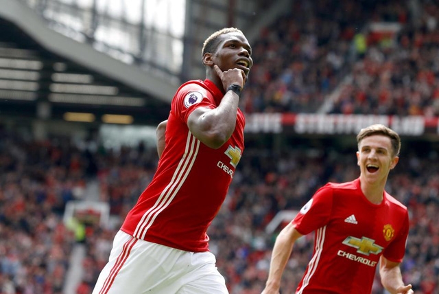 MU chi ra mức phí kỷ lục chiêu mộ Pogba vào năm ngoái