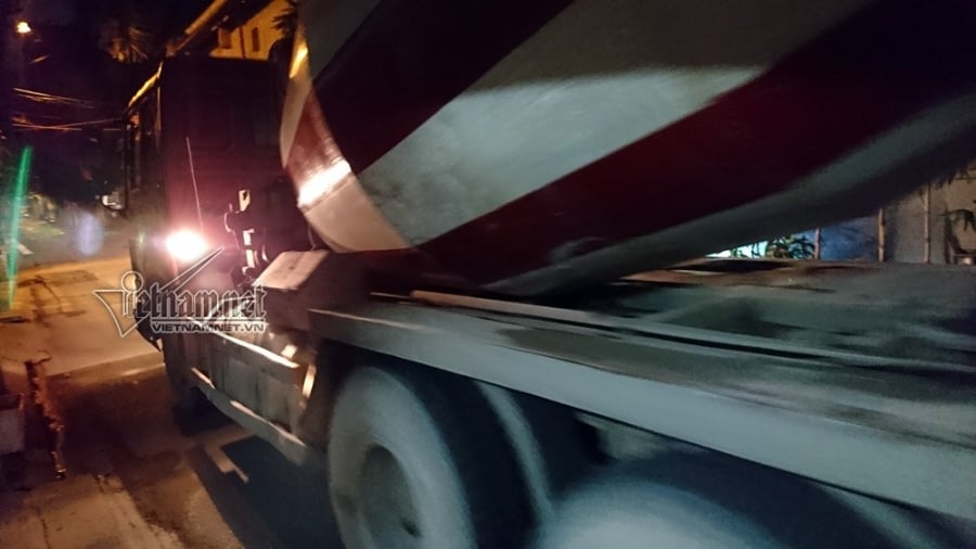 chiếm dụng vỉa hè, bãi xe trái phép, phường Láng Hạ, lấn chiếm vỉa hè