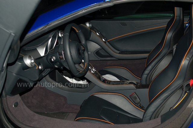 Cường Đô-la đổi màu sơn siêu xe McLaren 650S Spider từng thuộc của Minh Nhựa - Ảnh 5.
